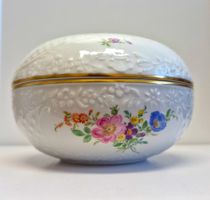 Meissen Porzellan Sammler Bonboniere Blumen und Gold Meissen