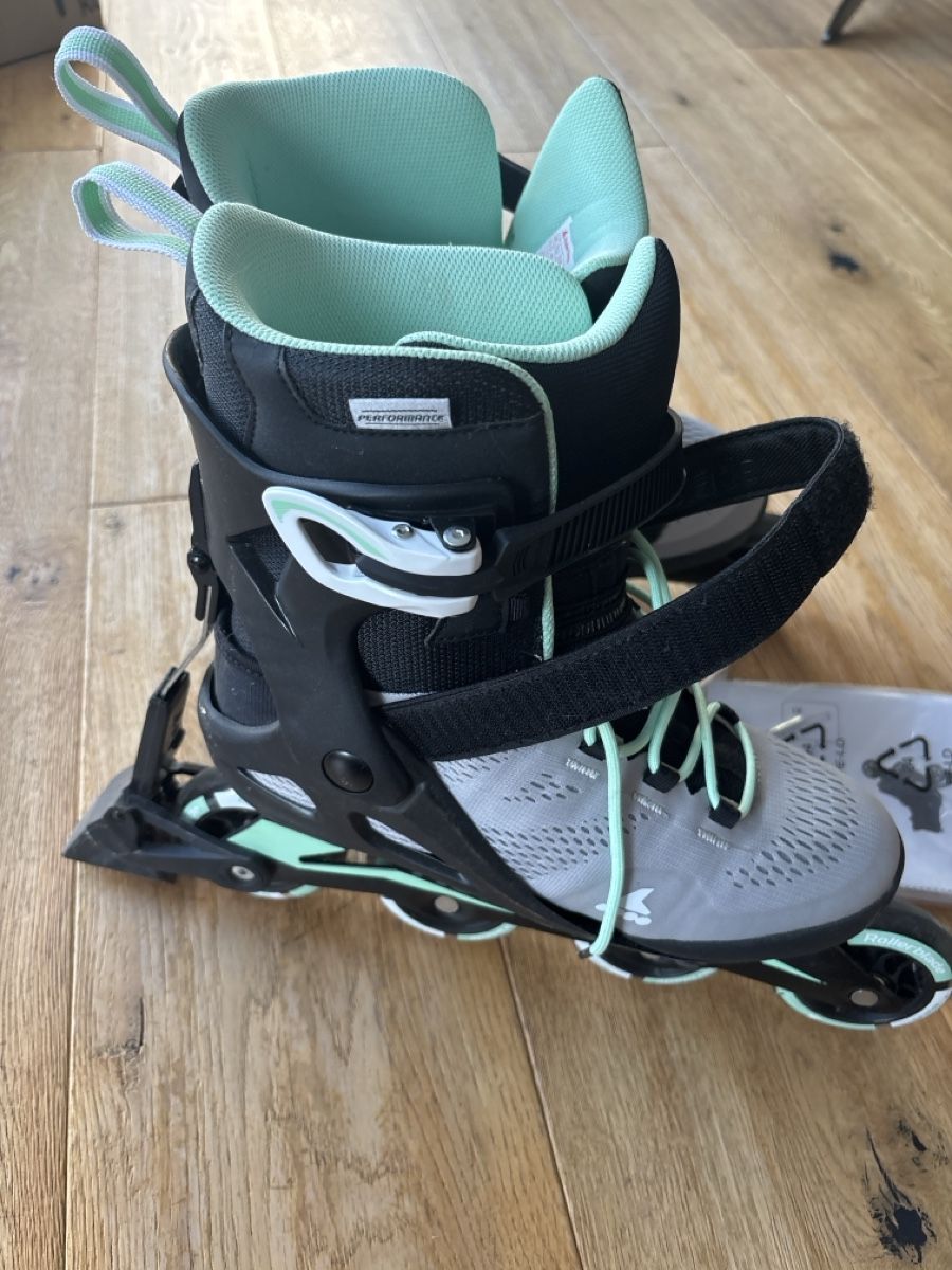 Pattini in linea & Pattini a rotelle: Rollerblade, Gr. 40, neuwertig – Nuovo (secondo la descrizione) da Wilen b. Wil venduto da b-mountain 1