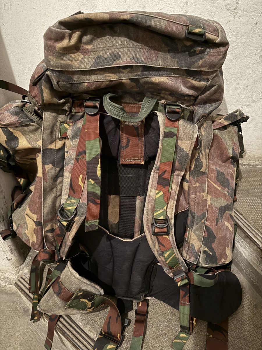 Zaini: Niederländischer Armee Rucksack Tarnmuster – Usato da Basel venduto da Pimpa 3