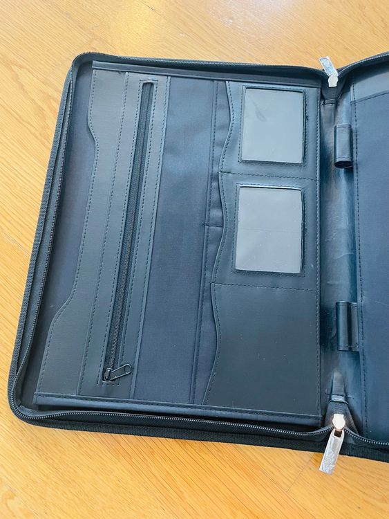 Praktische Aktenmappe DIN A4 tauglich (Gebraucht) in Horgen für CHF 1 ...