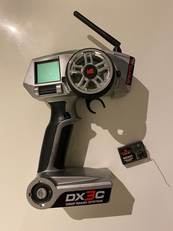 Spektrum DX3C Sender, mit SR300 (Gebraucht) in Zürich für CHF 31 – mit ...