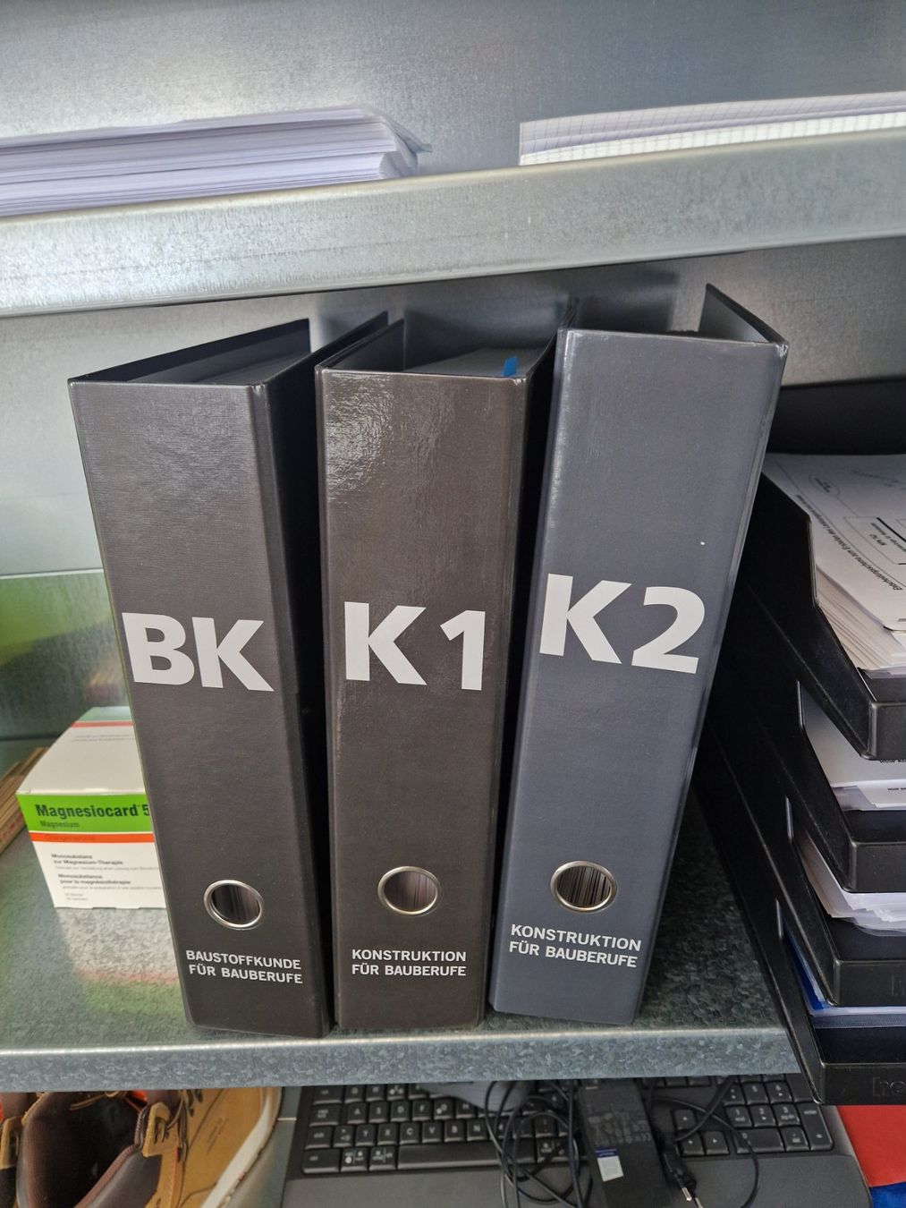 Libri: Konstruktionslehre 1 und 2 & Baustoffkunde – Usato da Greifensee venduto da noe_mg6q