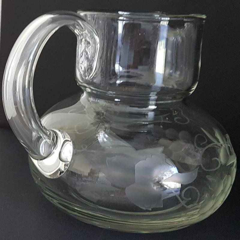 Caraffe: Karaffe mit Weinranken Motiv – Usato da Kaltbrunn venduto da Condor2