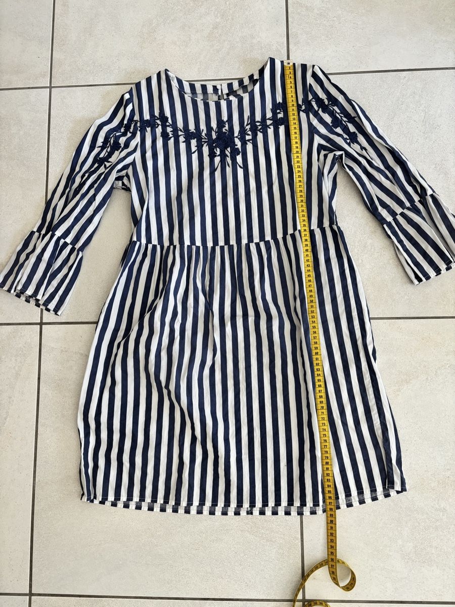 Vestiti: Kleid Gr.M blau/weiss gestreift – Usato da Eglisau venduto da 3flower-power3 6
