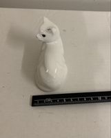 Süsses Katzenfigürchen, Keramik, weiss Ki6