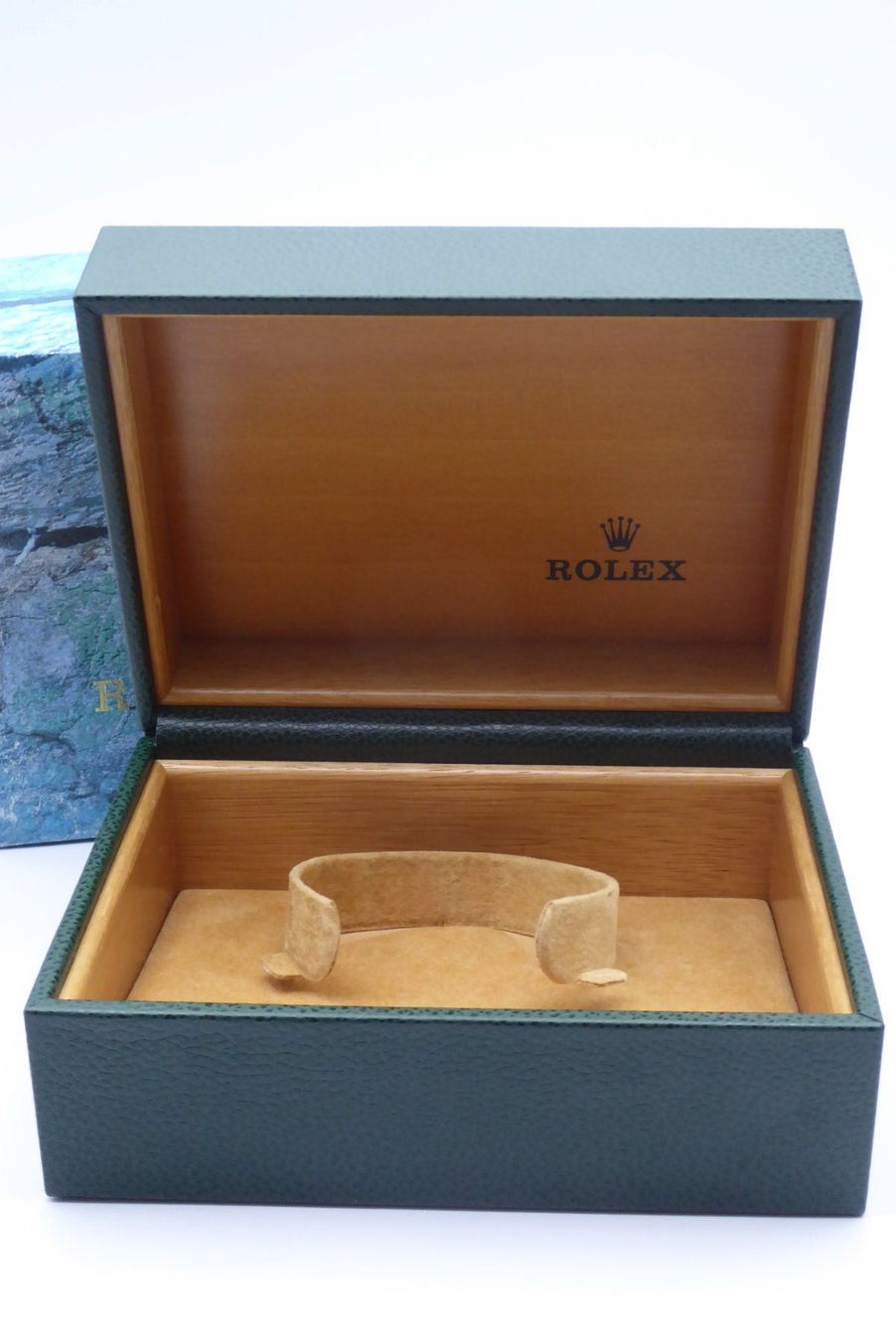 Rolex Scatole porta orologi: Rolex Submariner date vintage box 64.00.02 – Usato da Geneve venduto da adr_xk6n 4