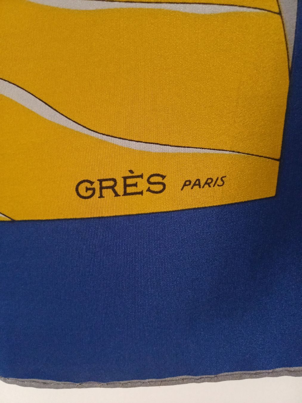 Foulard & Sciarpe: GRÈS Paris Seidenfoulard – Usato da Zürich venduto da Avocadokern 1