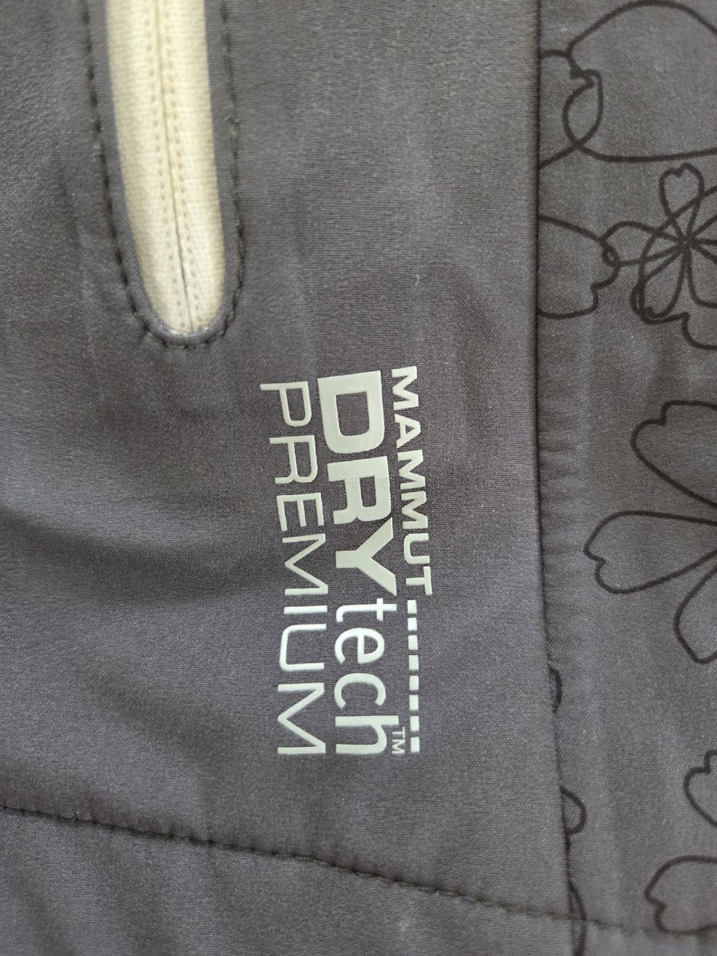 Mammut Giacche: Mammut DRYtech Outdoor Jacke Grösse L – Usato da Rüschlikon venduto da Xyzszh 2