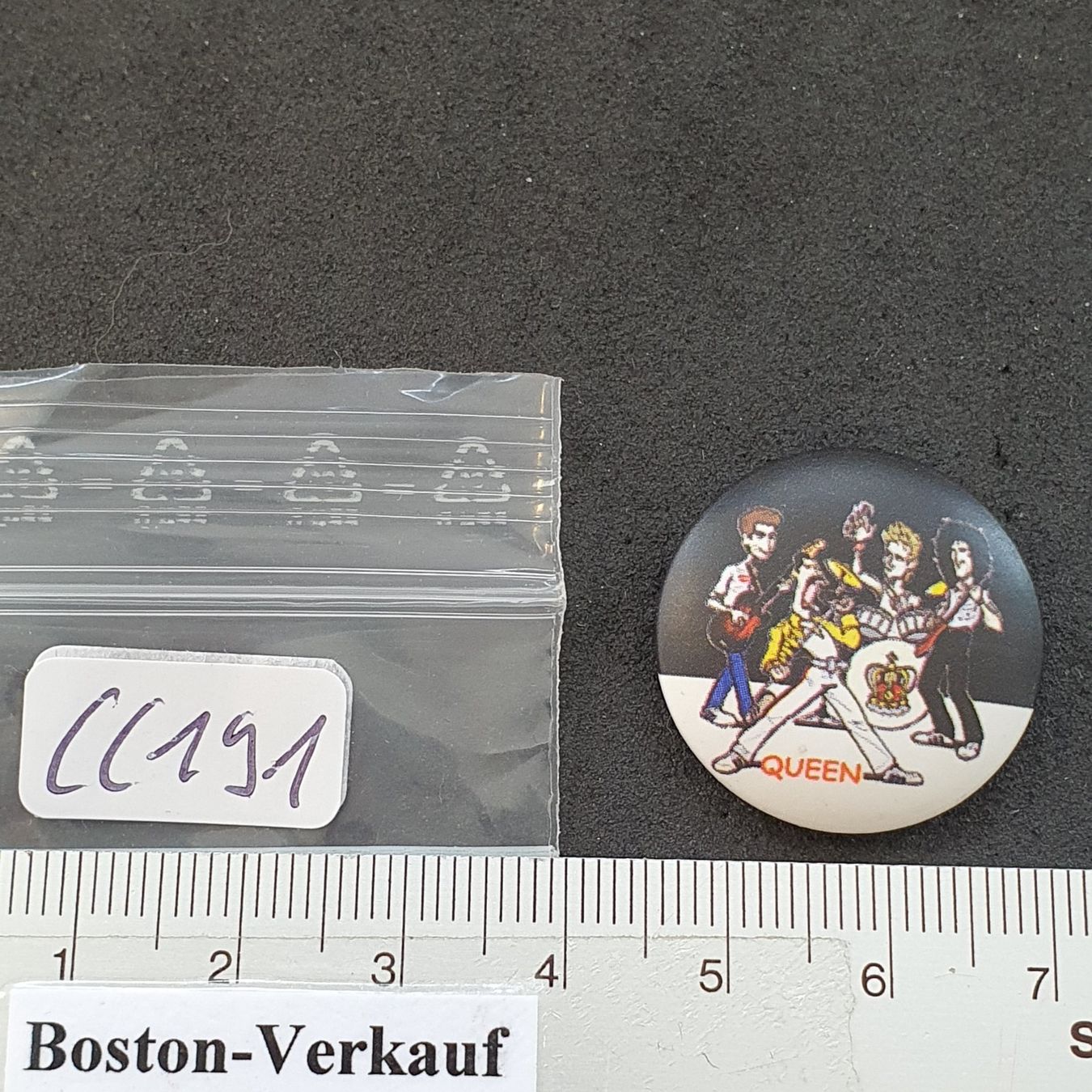 Placchette & Badge: CC191 - Pin /Button - Musik - QUEEN – Usato da Reinach BL venduto da Boston-Verkauf