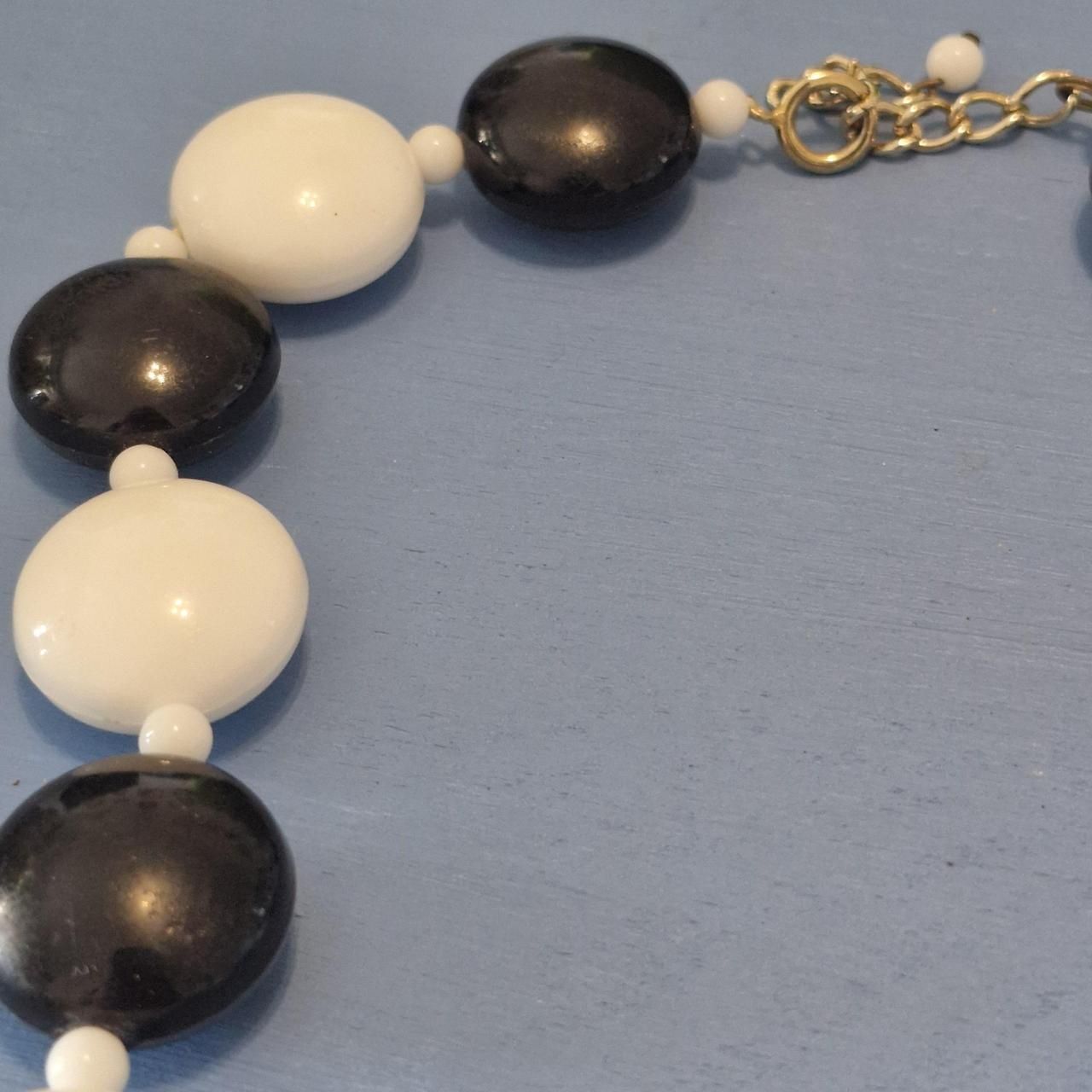 Catenine: collier noir et blanc  – Usato da Neuchâtel venduto da yas_zdb7 1