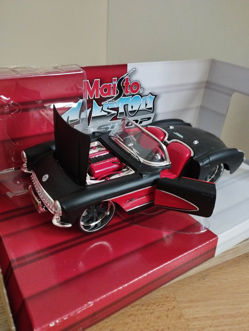 Maisto Modellini d'auto: 1957 Corvette custom shop – Nuovo (secondo la descrizione) da Chur venduto da oriori
