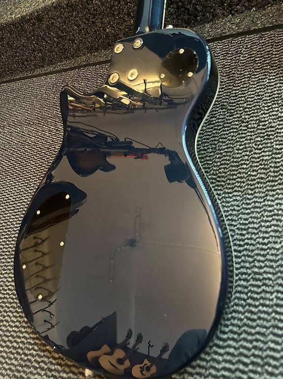 Strumenti musicali: Gretsch Electromatic Baritone with Bigsby – Usato da Morges venduto da GvnMusic 4