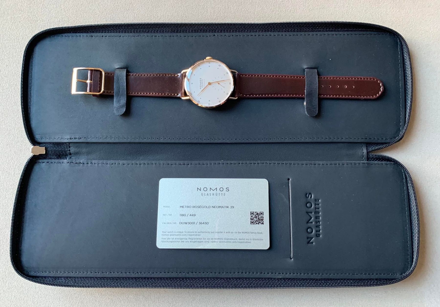 Nomos Montres: NOMOS GLASHUETE METRO – Neuf avec emballage d'origine à Triesen par hor_6kx9 7