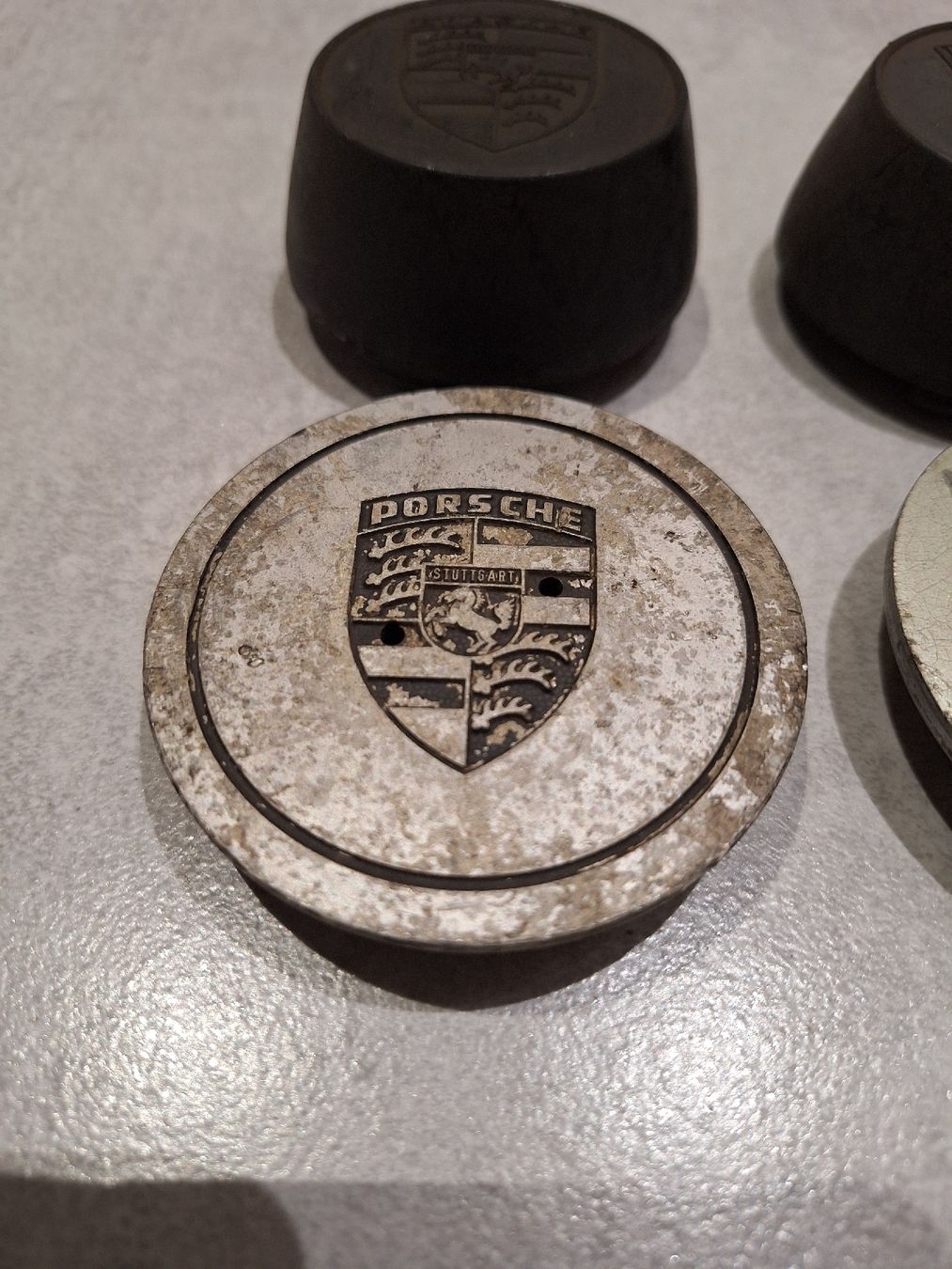 Porsche Tutti pezzi di ricambio auto: Alte Porsche Nabendeckel  – Usato da Jonen venduto da gon_2swz 2