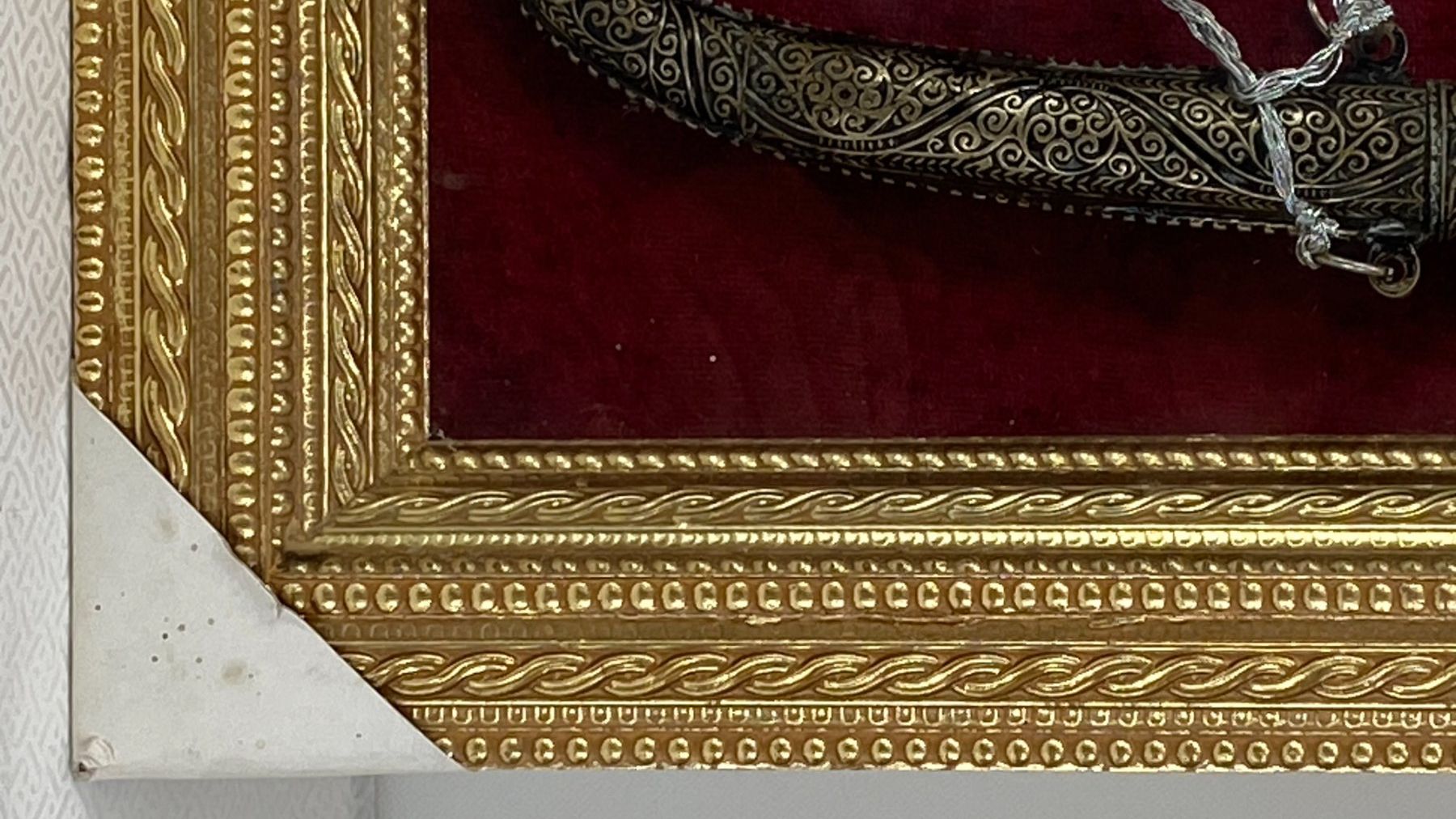 Posate: Dekorativer Dolch Prunkrahmen Orient Messer Kunst – Usato da Volketswil venduto da Artivo 4