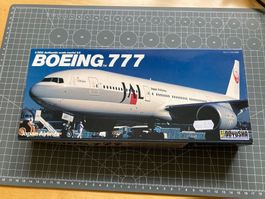 Boeing 777 Japan Airlines Modellbausatz von Doyusha