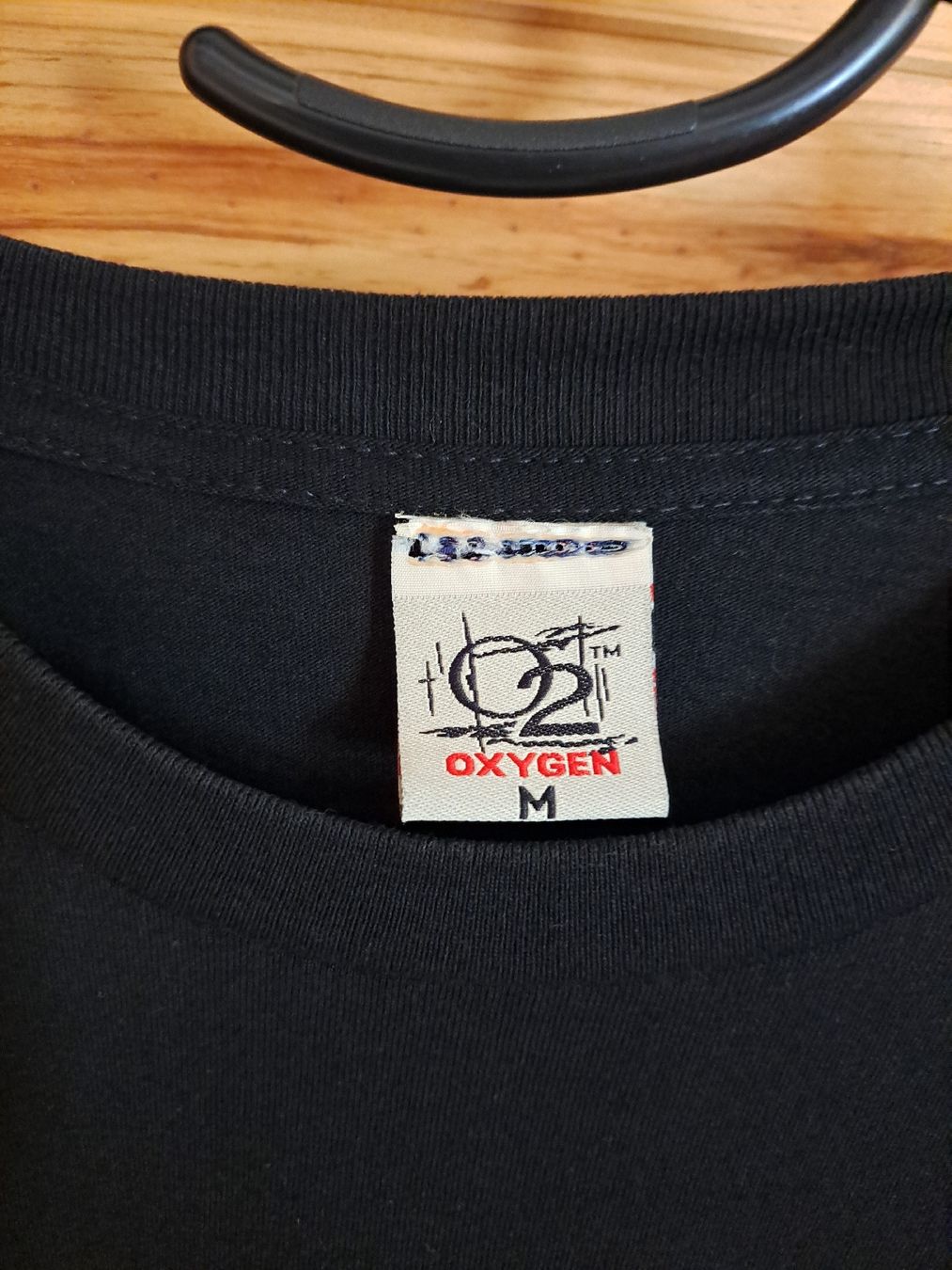 T-Shirts: Schwarzes O2 Oxygen T-Shirt, Grösse M – Gebraucht aus Rafz von MuriFinn 2