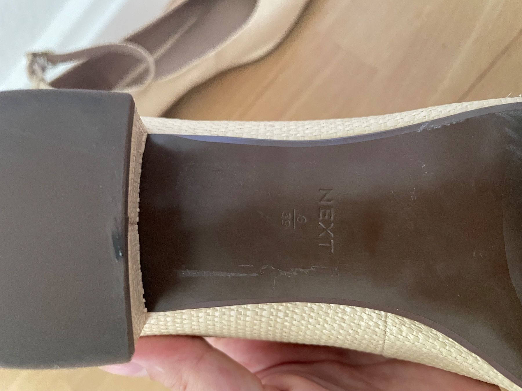 Damenschuhe: beige Absatzschuhe, Grösse 39 – Gebraucht aus Basel von kra_w6mq 3