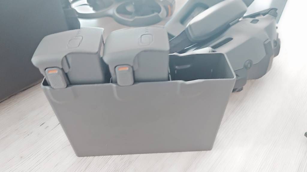 Modellismo RC: DJI Avata 2 Fly More Combo (Three Batteries) – Usato da Wald ZH venduto da Connorsjohn 4