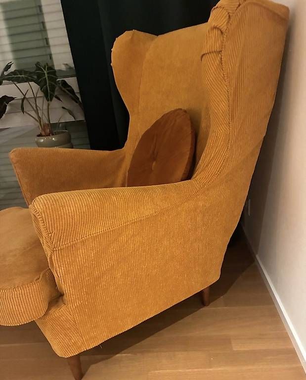 Ikea Poltrone: Bezug Ikea Strandmon Sessel Cord Senfgelb – Usato da Pratteln venduto da pet_7l7y 2