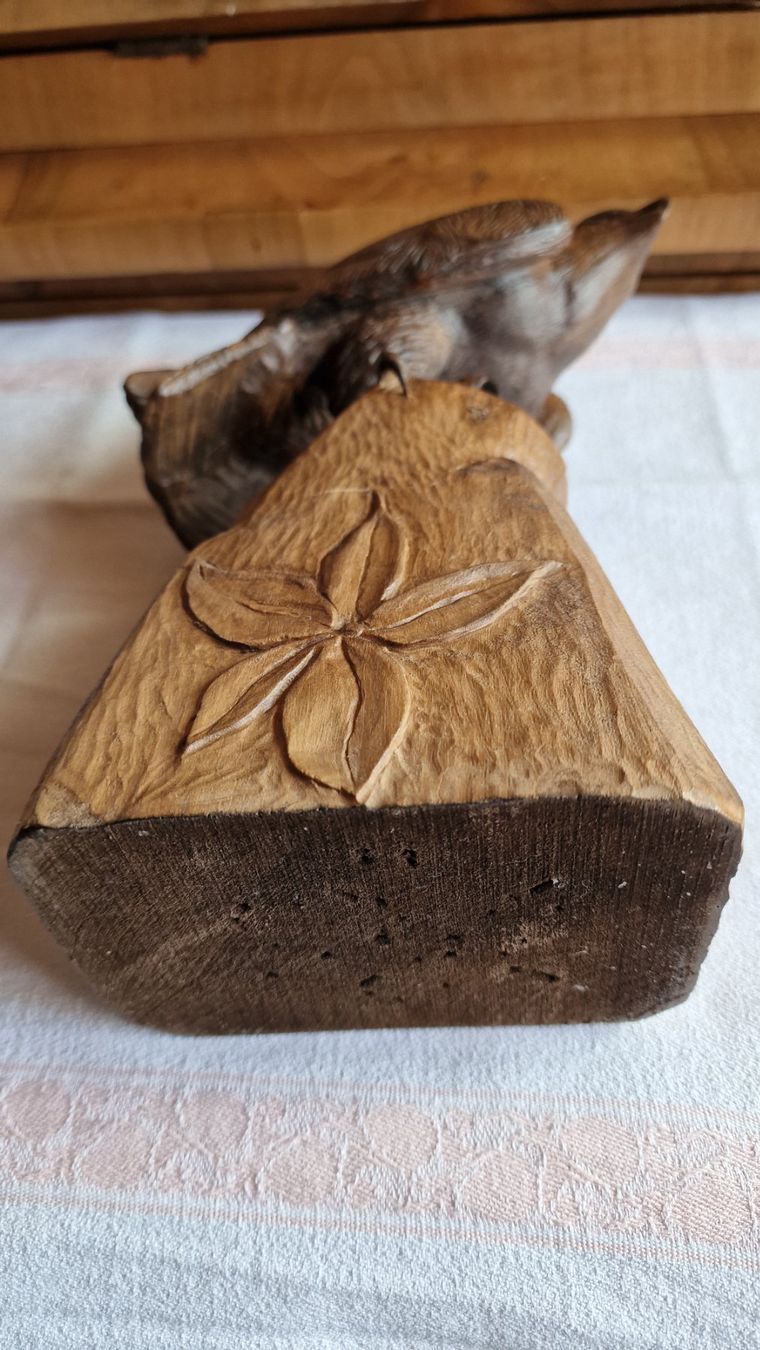 Figuren: geschnitzter Adler   -   feine Brienzerschnitzerei – Gebraucht aus Röthenbach i. E. von Heureka5 9