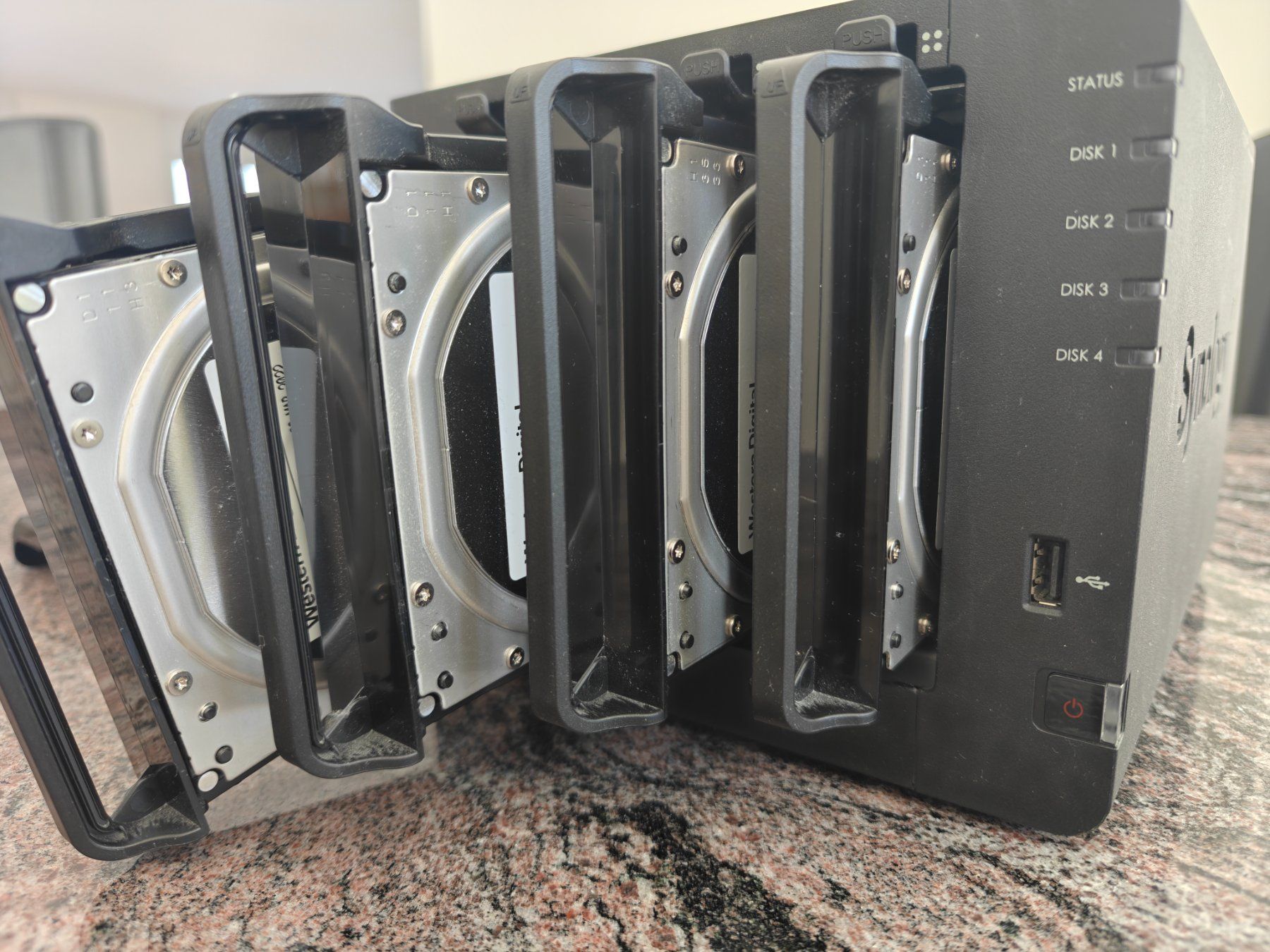 Synology Server: Synology NAS 413 – Usato da Schindellegi venduto da subsonic70 3