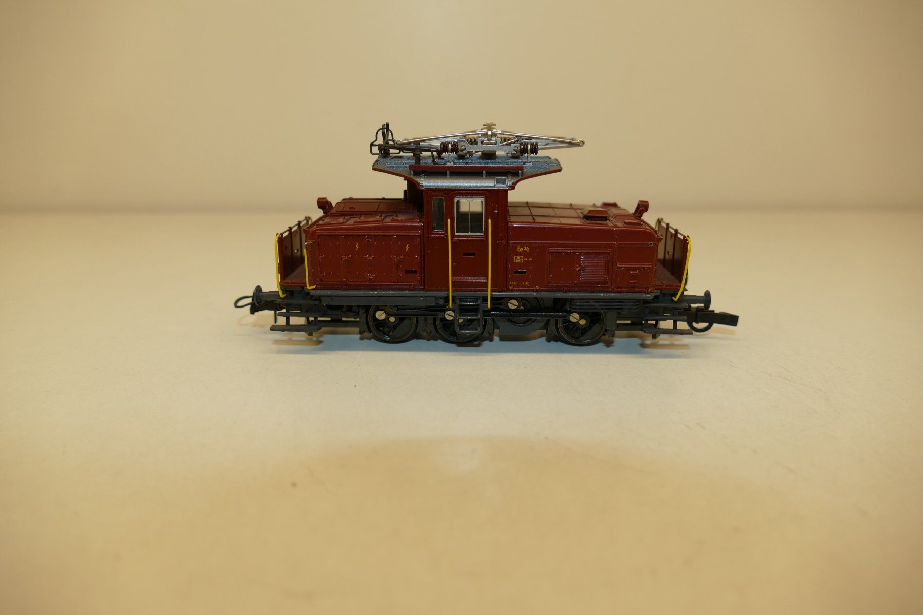 Roco Modellini di ferrovie: Roco H0: SBB Elektrolok Ee 3/3 – Nuovo (secondo la descrizione) da Niederhasli venduto da rail-duerst 3