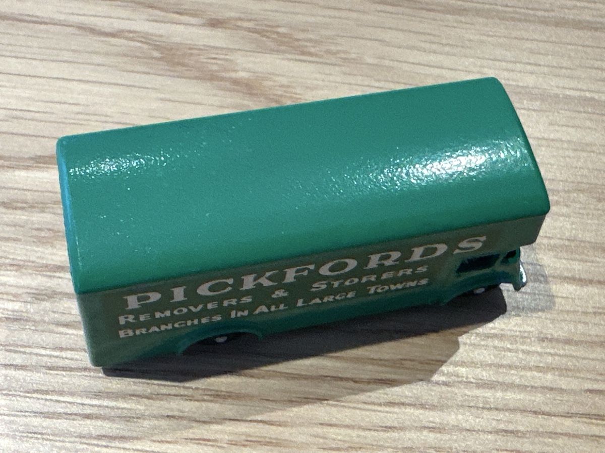 Lesney Modellautos: A96 1:64 3 INCH MATCHBOX LESNEY 46 PICKFORDS REMOVAL VAN – Gebraucht aus Sennwald von HARO-Import 2