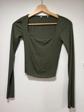 Olivgrünes Crop Langarmshirt mit Ausschnitt, Grösse XS