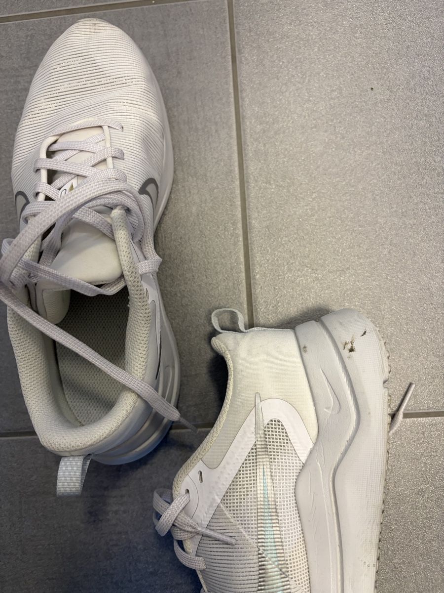 Nike Scarpe da donna: Nike Running Schuhe 38.5 – Usato da Winterthur venduto da ame_k6hm 2