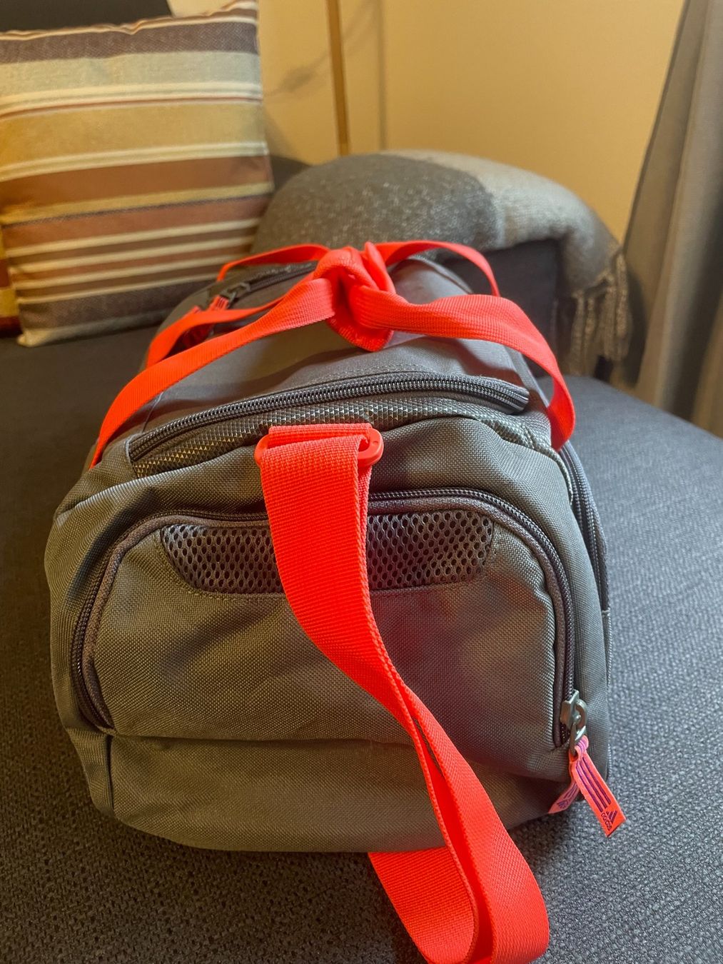 Adidas Sacs: Borsa Adidas - Nuova – Neuf (Voir description) à Meilen par val_tsv8 2