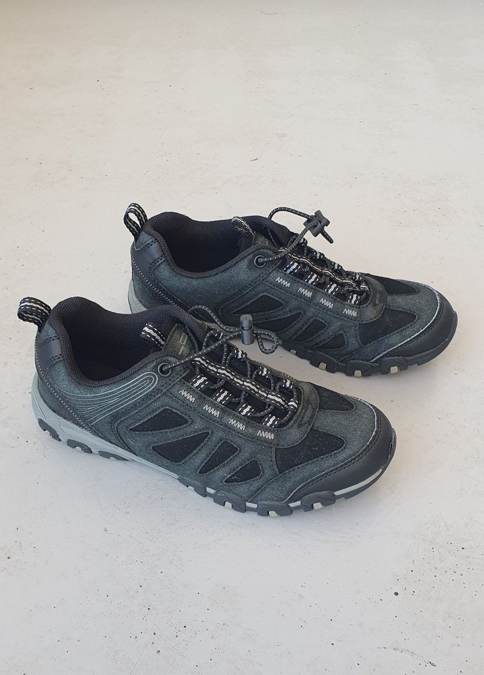 Graceland Scarpe da uomo: Chaussures sneaker Graceland Size 37 – Usato da Erde venduto da zakleblanc
