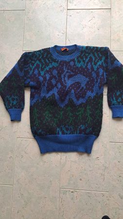 Schöner Missoni Winterpullover