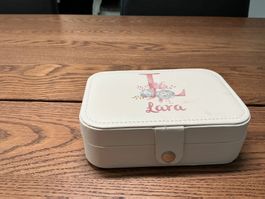 Schmuckschatulle mit Name "Lara" personalisiert,