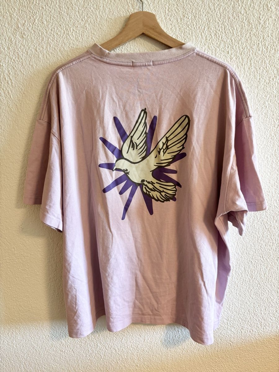 T-shirt: PLANETSHAKERS PINK T-SHIRT – Usato da Küttigen venduto da noa_78fr 1