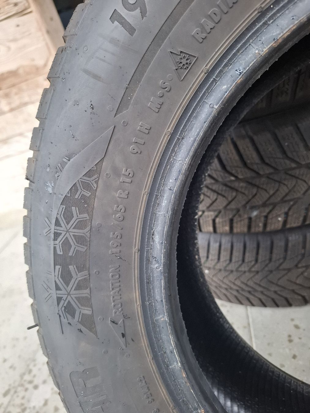 Tutti pezzi di ricambio auto: Winterpneu ESA – Usato da Hirzel venduto da are_s58c 3