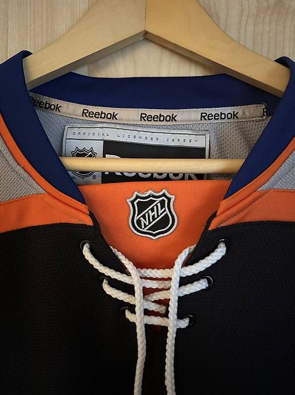 Leibchen & Hosen: Original 3th NY Islander Jersey – Gebraucht aus Gerlafingen von kew_m7sn 2