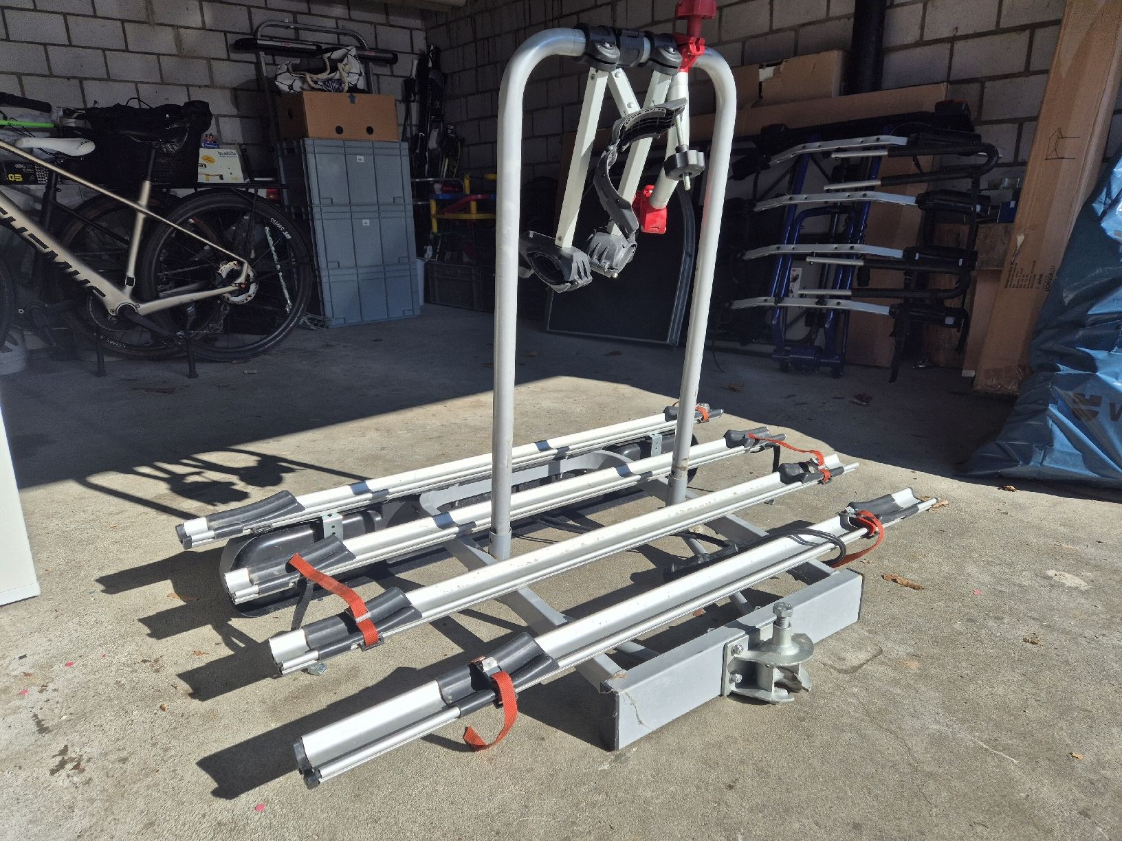 Supporti a parete: Fahrradträger 4stk – Usato da Thierachern venduto da nat3634