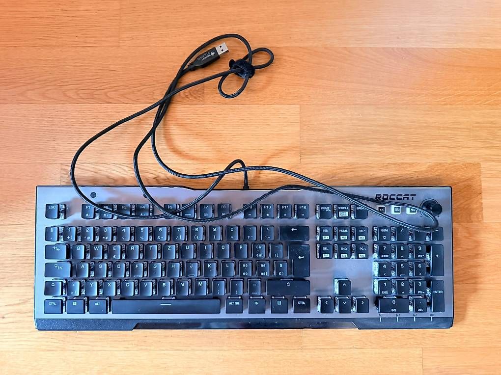 Tastaturen: Roccat Vulcan 120Aimo  – Gebraucht aus Jona von mor_8q9p 1