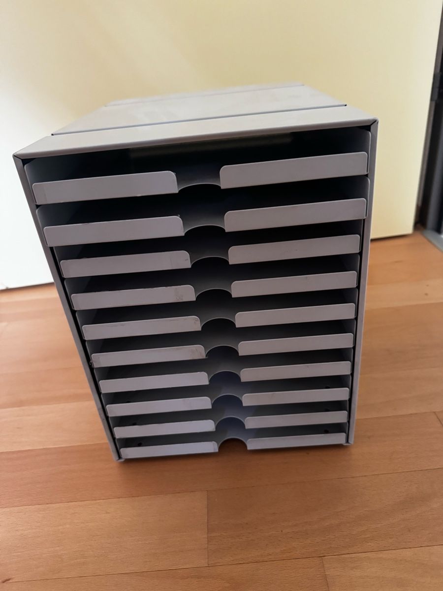 Ablagesysteme: USM Schubladenbox Metall lichtgrau 10 Fächer – Gebraucht aus Hitzkirch von riririri