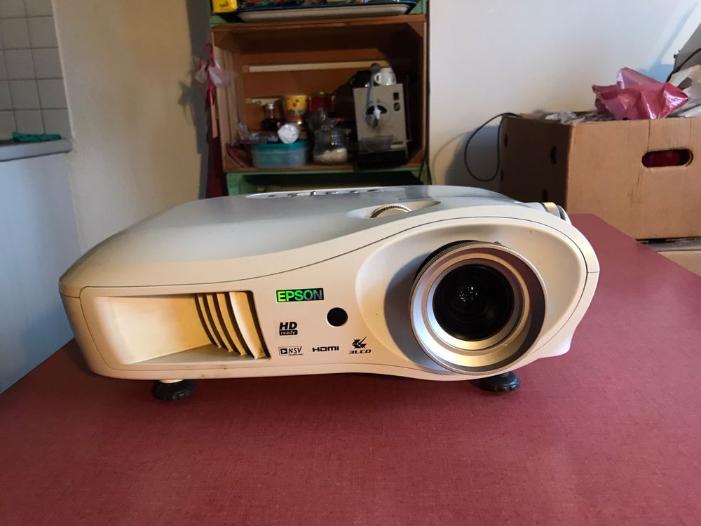 Projektor/Beamer Epson EMP-TW520 (Defekt) in St. Gallen für CHF 1 – nur ...