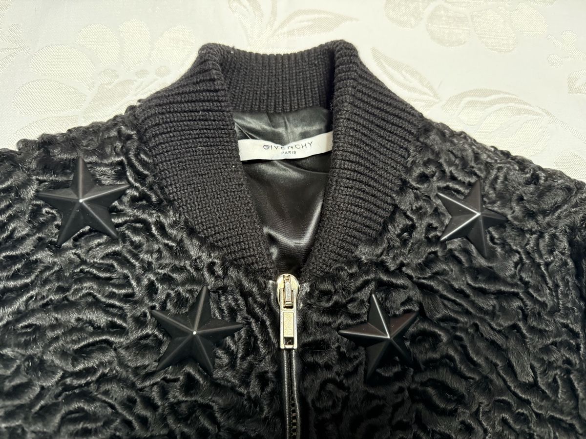 Givenchy Giacche: Givenchy fur jacket 38 – Usato da Barna venduto da orbuyorcry 1