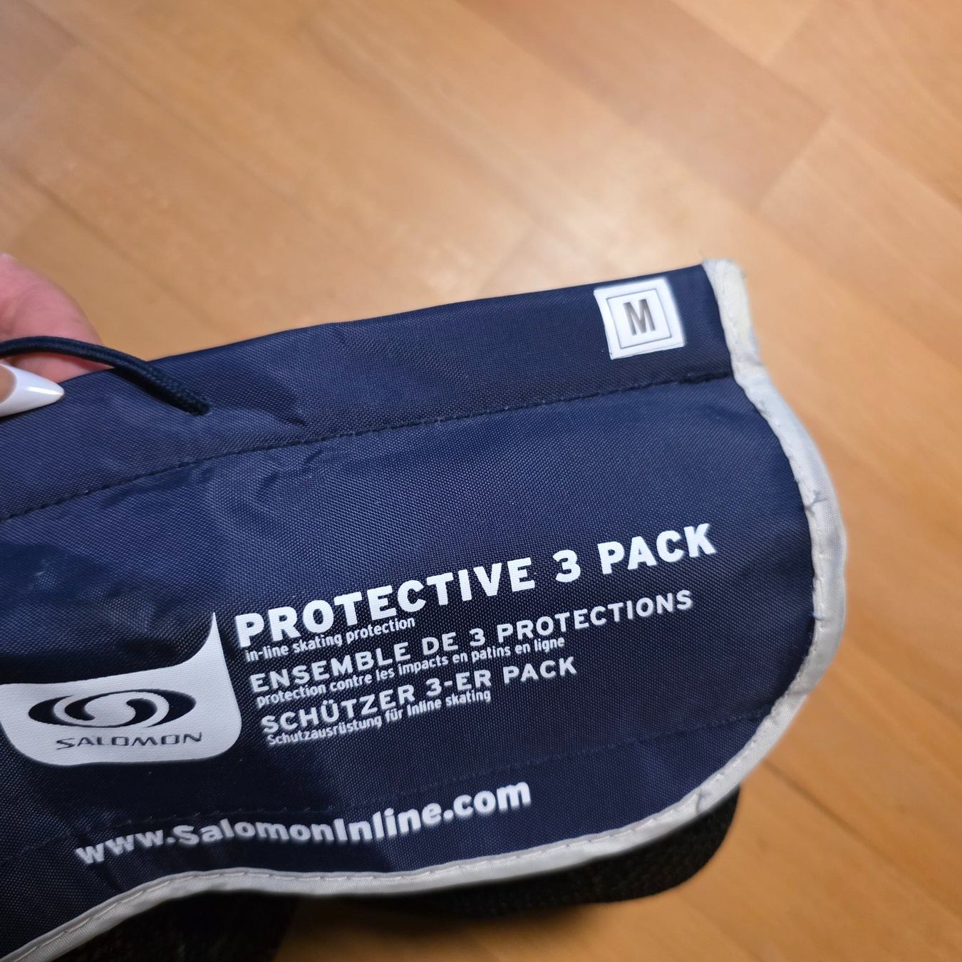Salomon Protezioni & Imbottiture: Salomon Protektoren Set M Inline Skate Knie Ellbogen – Usato da Wald ZH venduto da CapLux 1