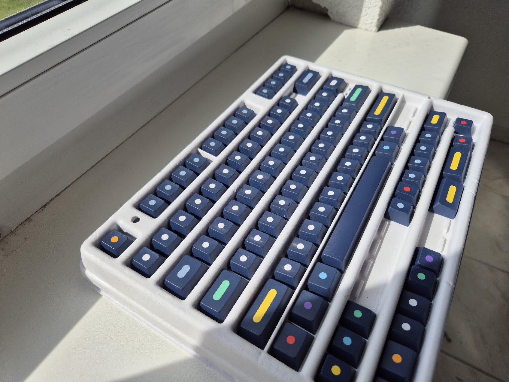 Claviers: GMK Dots 2 Dark Base Keycaps – D'occasion à Romanshorn par Rn222