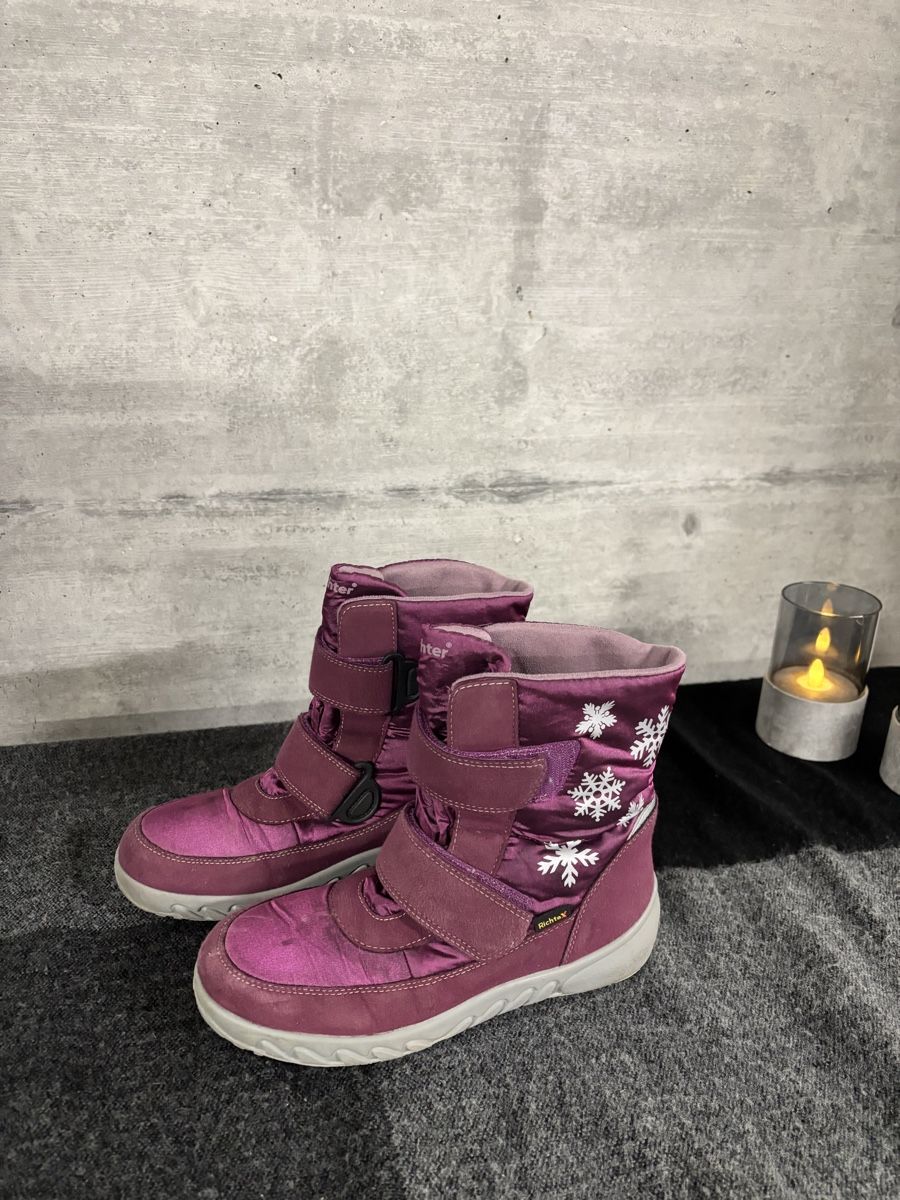 Scarpe per ragazze: Kinder Stiefel Richter Gr.37 (Schneeflocken) – Usato da St. Gallen venduto da heartbug 5