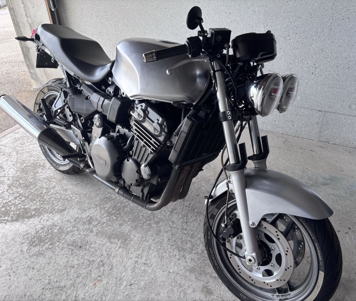 Triumph Sonstige: Triumph – Gebraucht aus Fontainemelon von Electro77777