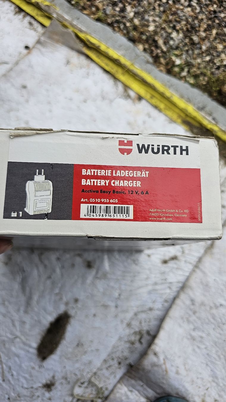 Würth Caricabatterie: WÜRTH Batterieladegerät Acctiva Easy Basic – Usato da Basel venduto da SandroStreet54 2