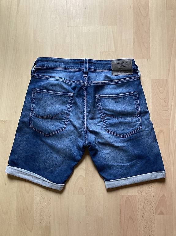 Jack & Jones Jeans: Shorts von Jack and Jones – Usato da Hämikon venduto da autiva 1