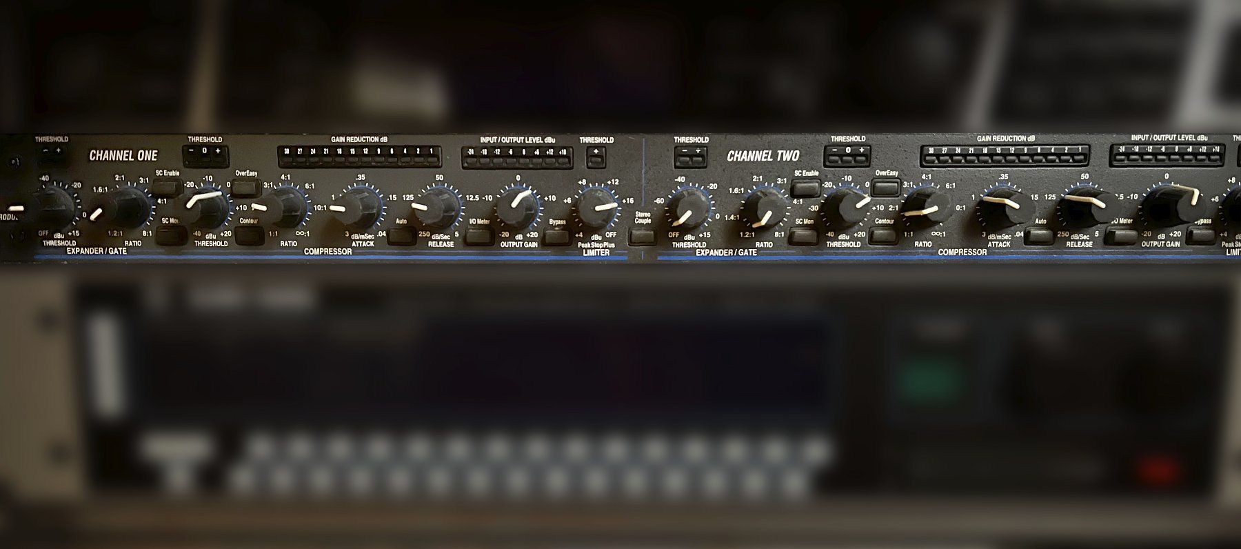 Dbx Equalizzatori: DBX 1066 - Compresseur / Limiteur / expander / Gate – Usato da lausanne venduto da urbanconnection 2