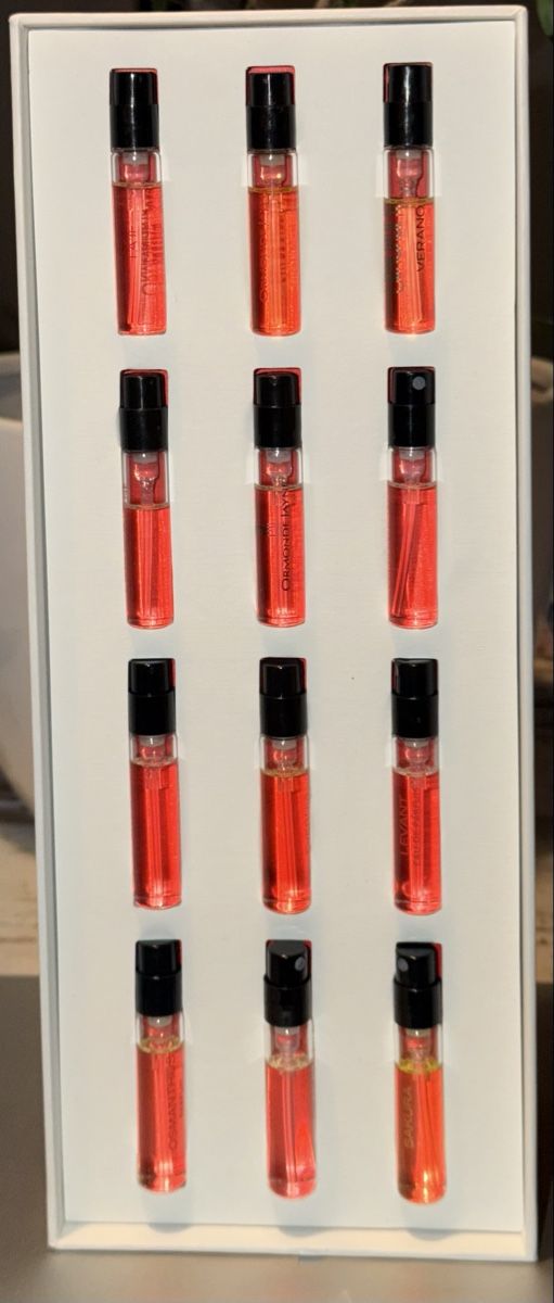 Ormonde Jayne Parfums & Eau de Toilette: Discovery Set Ormonde Jayne 12 x 2 ml  – D'occasion à fey par Caductilometre 1